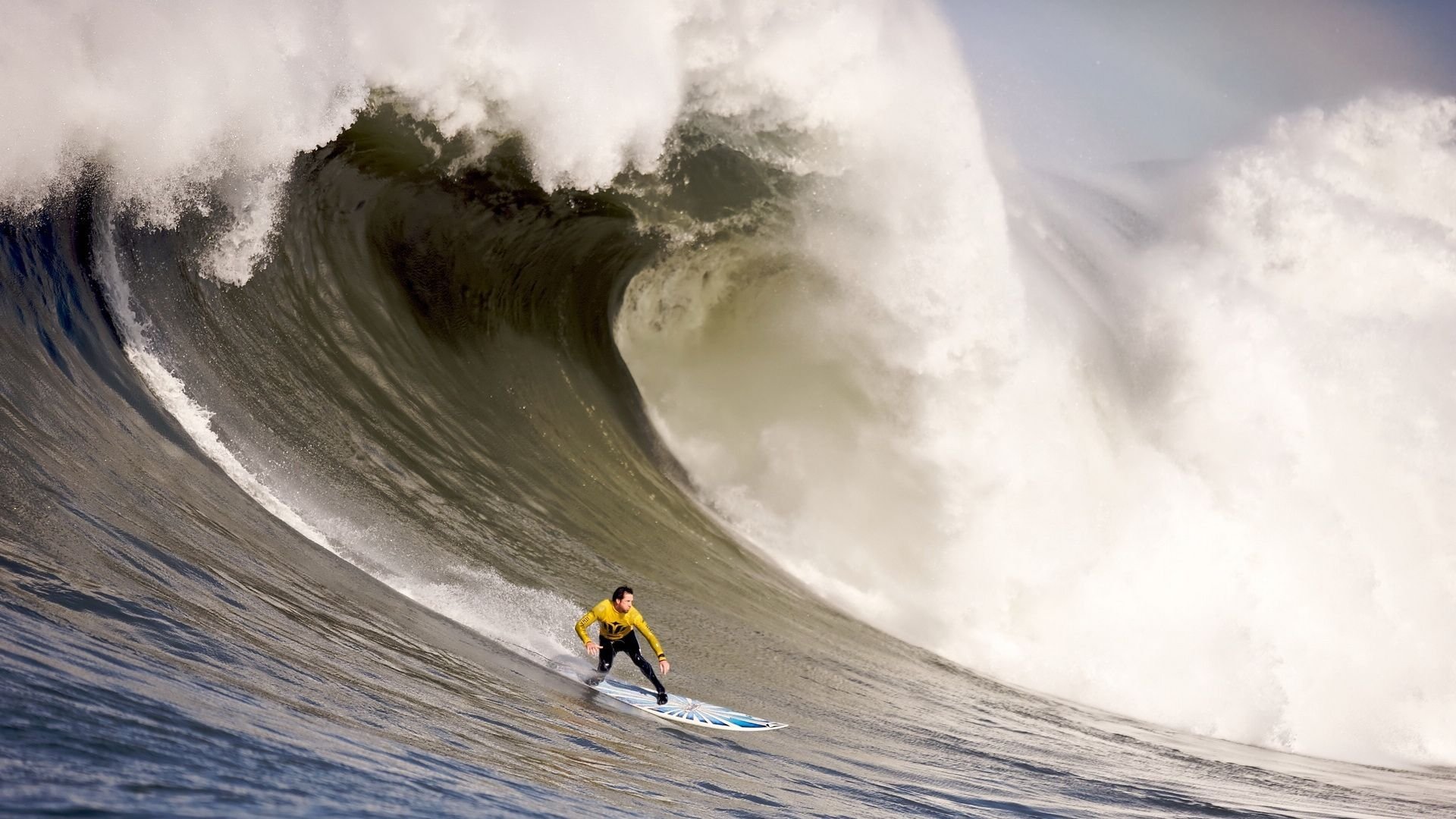 爱游戏娱乐-多线激战，拉齐奥加时伤情成谜，国王防线告急，马刺强势反弹剑指社区盾
